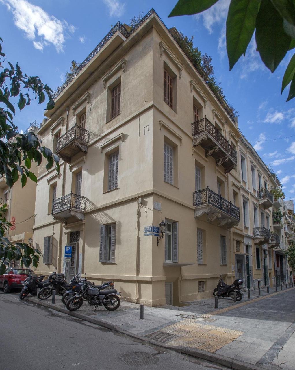 Sophisticated Apartment In Syntagma By Ghh Афины Экстерьер фото