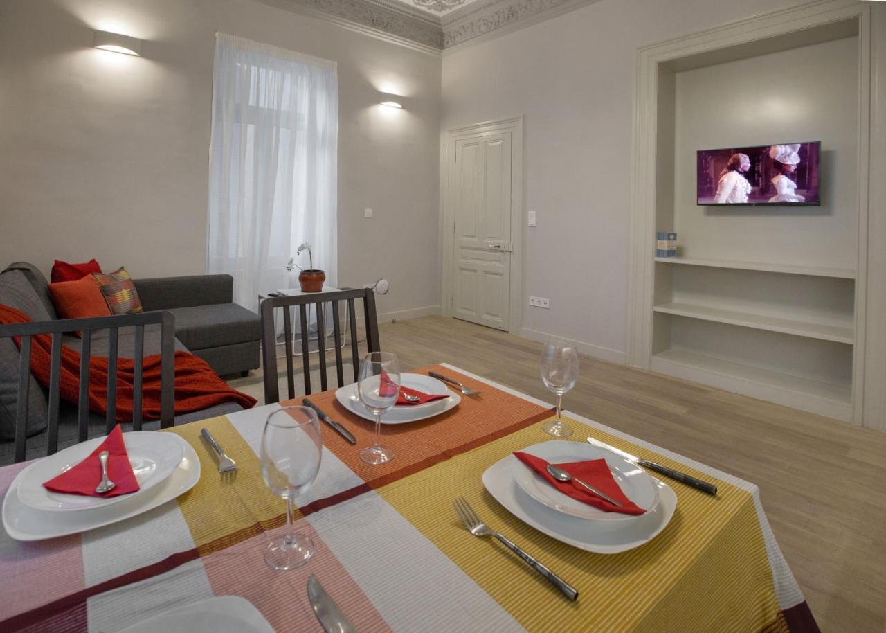Sophisticated Apartment In Syntagma By Ghh Афины Экстерьер фото