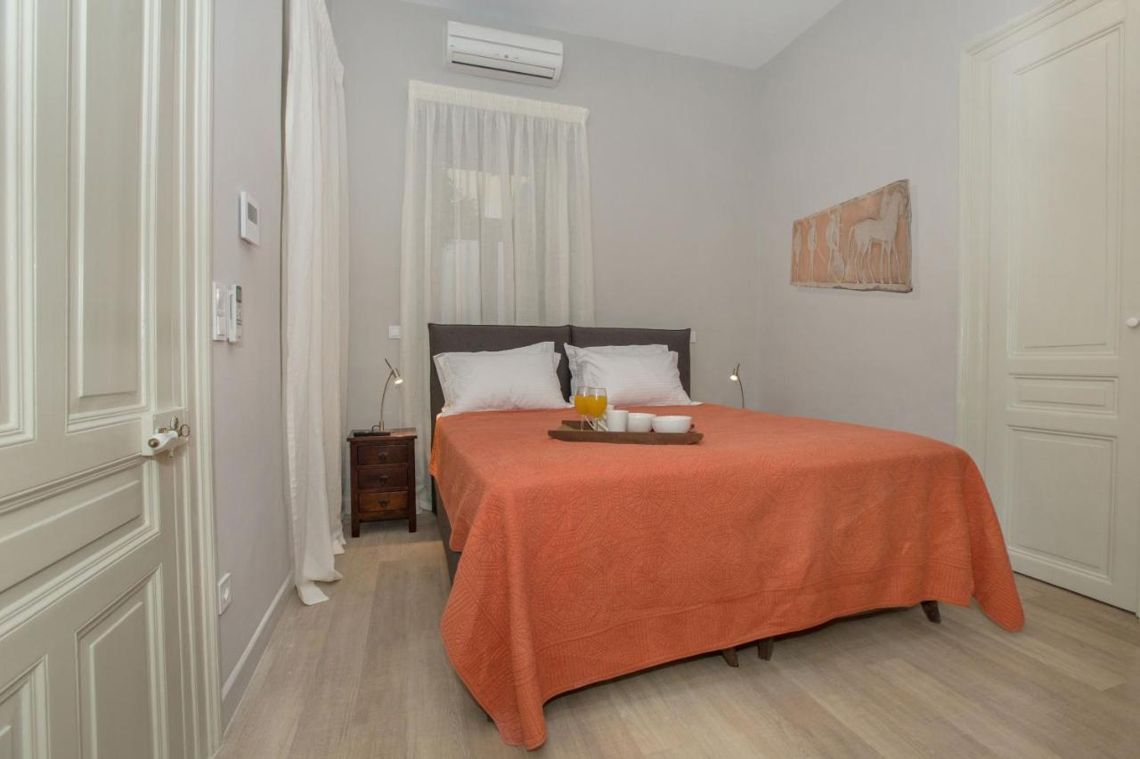 Sophisticated Apartment In Syntagma By Ghh Афины Экстерьер фото