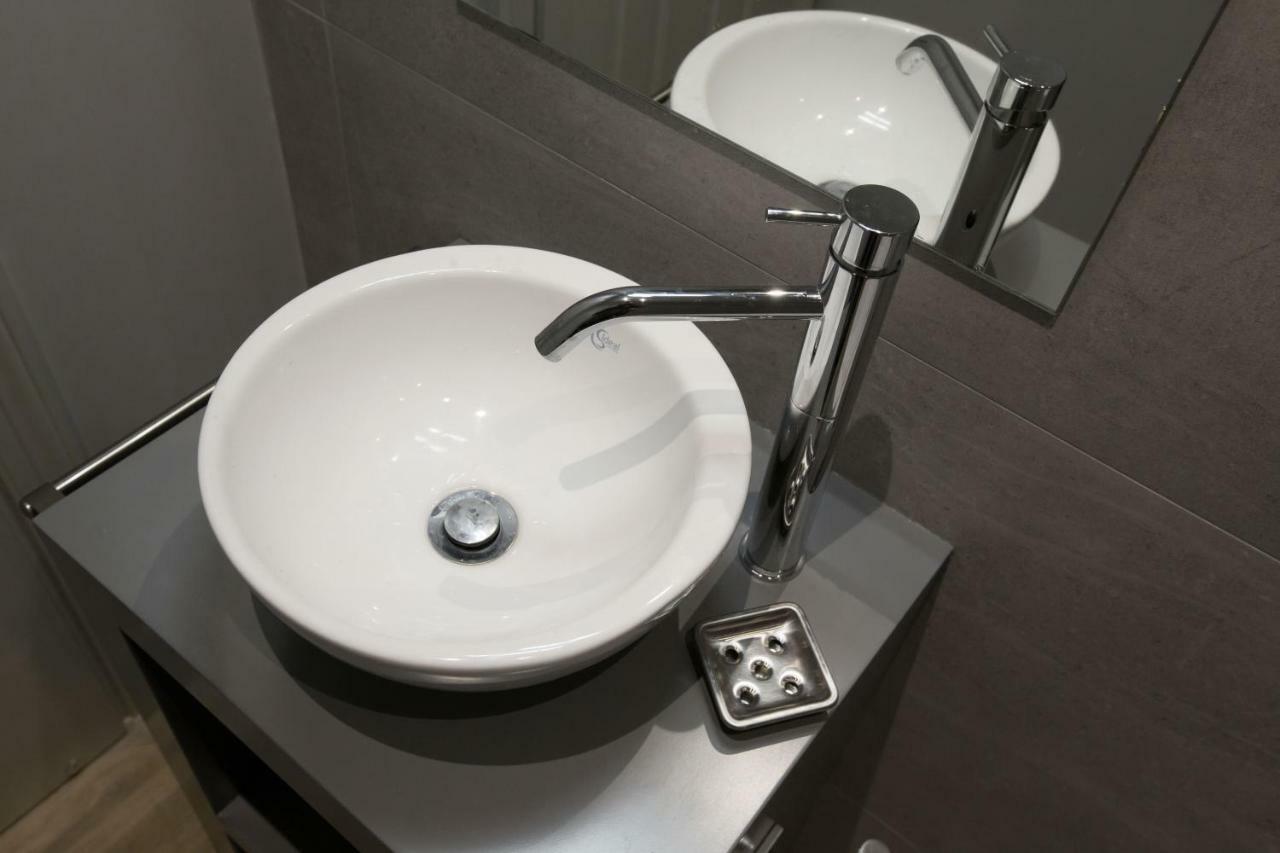 Sophisticated Apartment In Syntagma By Ghh Афины Экстерьер фото
