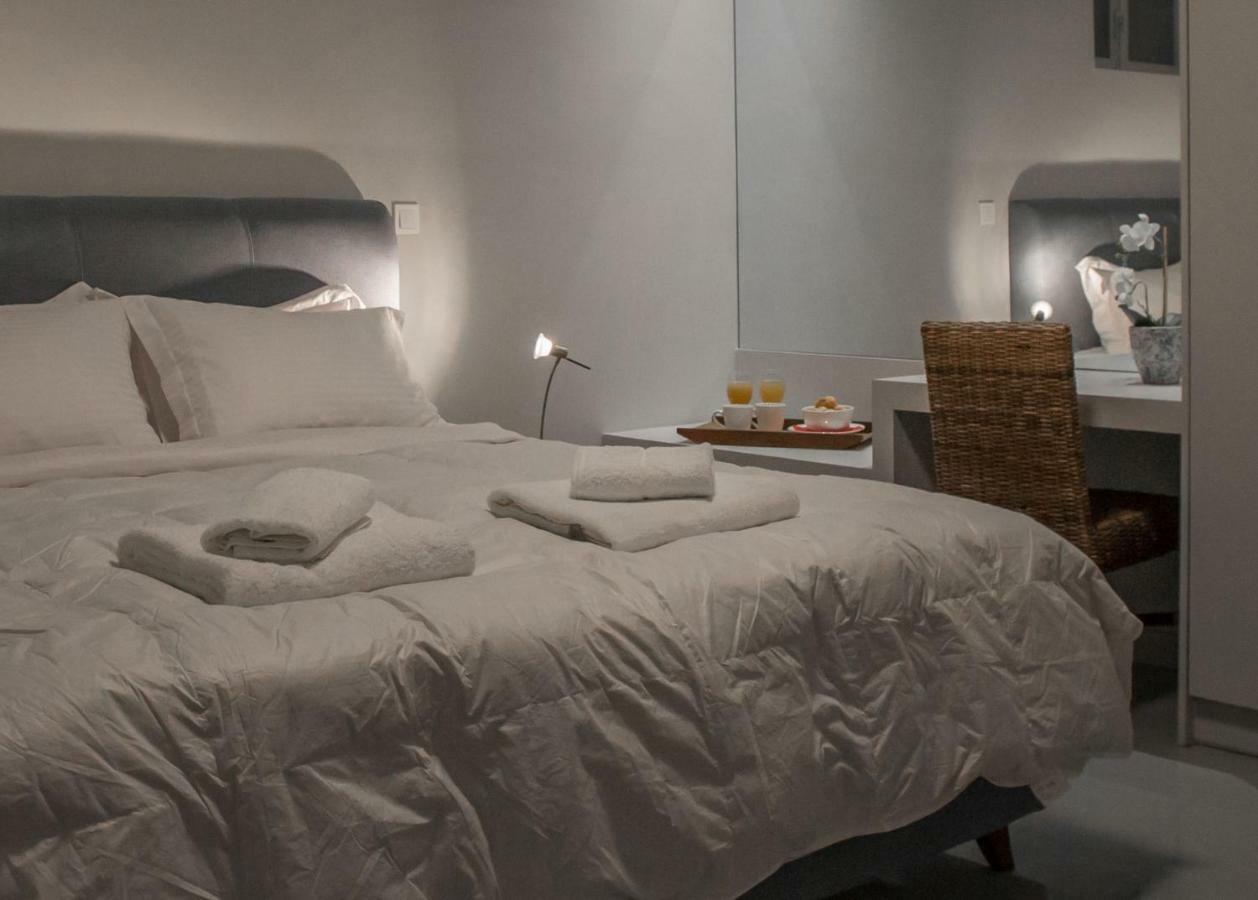Sophisticated Apartment In Syntagma By Ghh Афины Экстерьер фото