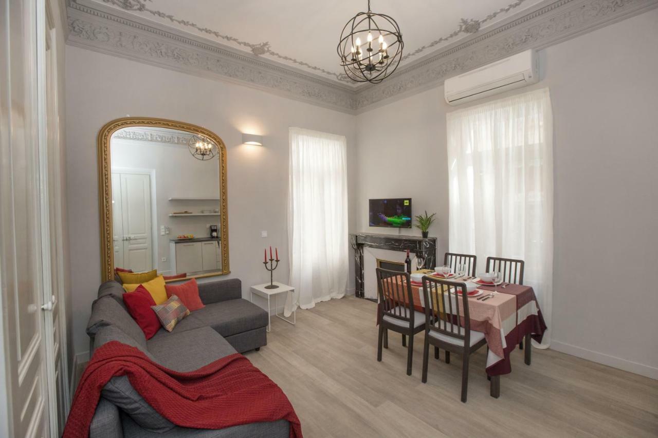 Sophisticated Apartment In Syntagma By Ghh Афины Экстерьер фото