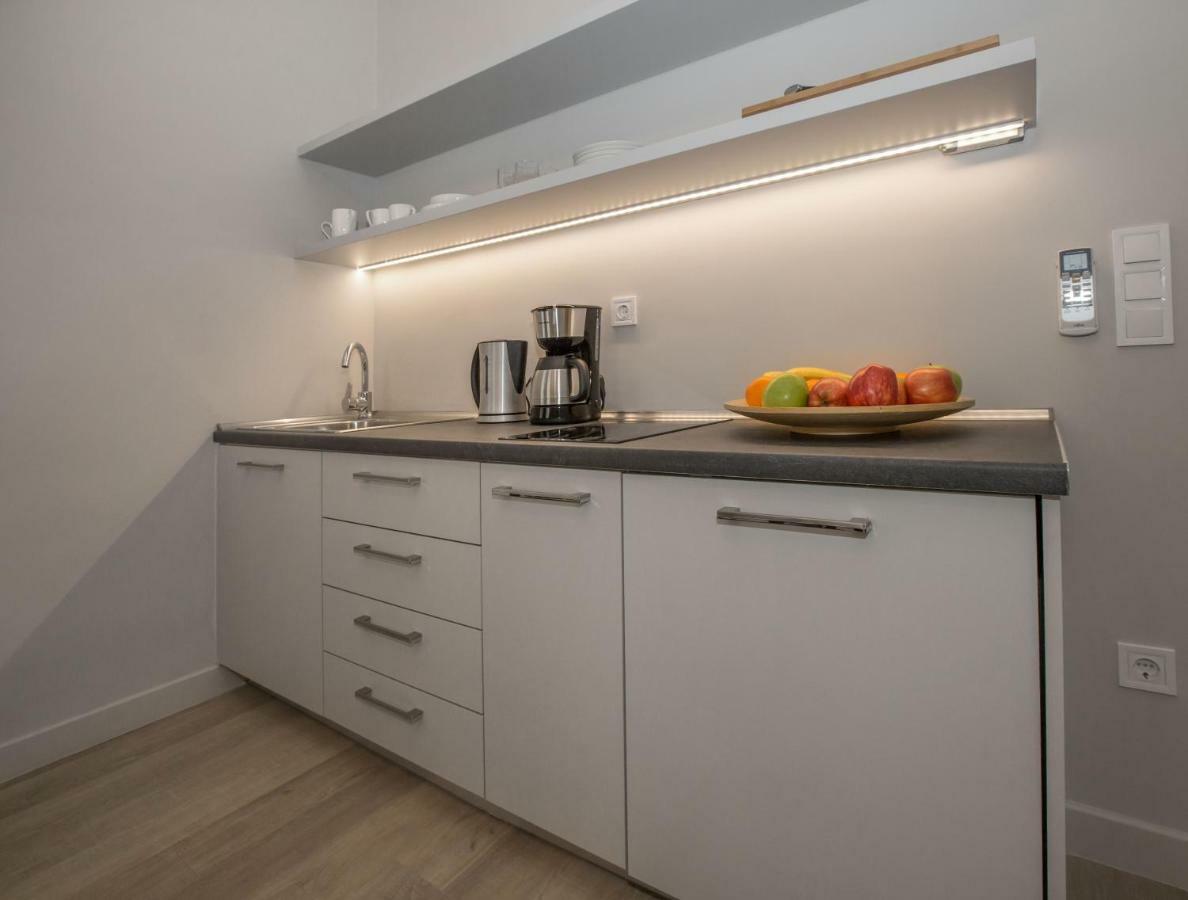 Sophisticated Apartment In Syntagma By Ghh Афины Экстерьер фото